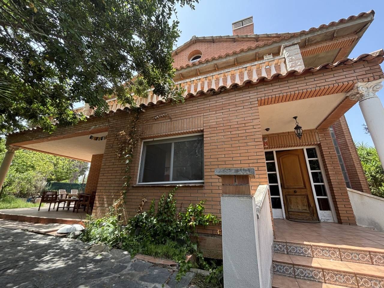 Vista exterior de Casa o xalet en venda en Cubelles amb Jardí privat i Terrassa