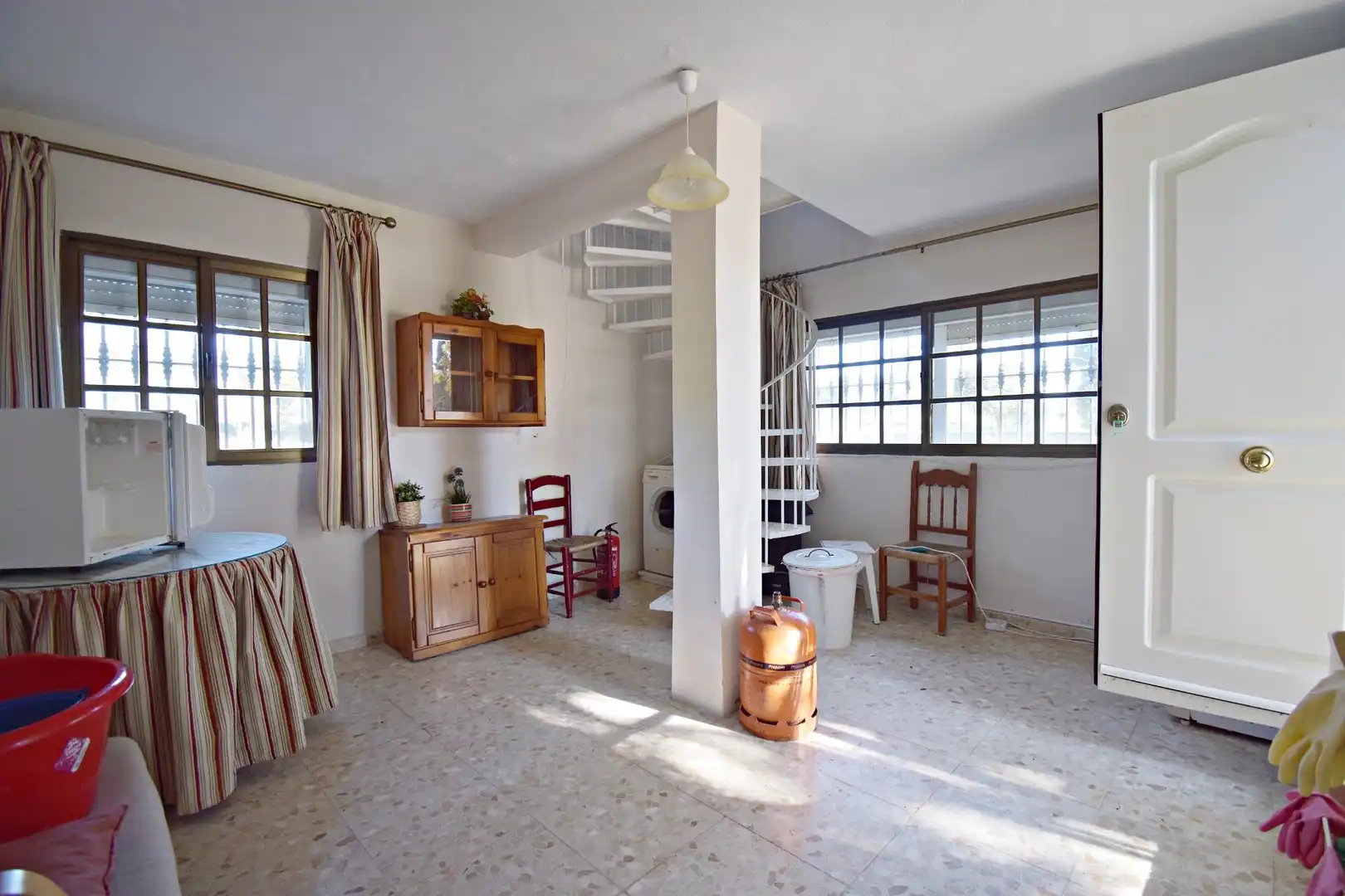 Country homes for sale in Jerez de la Frontera  with Air Conditioner, Private garden and Storage room