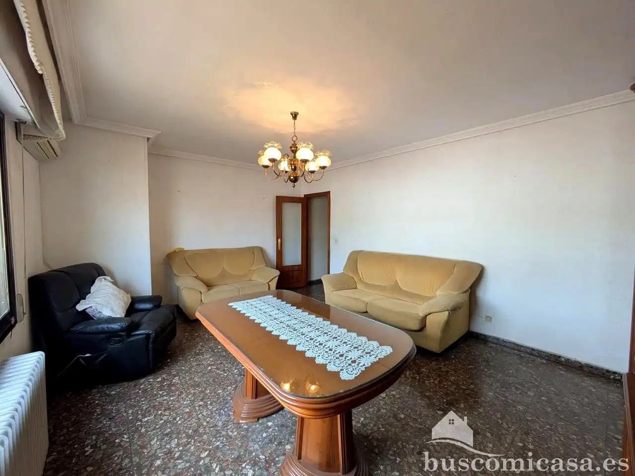 Sala d'estar de Pis en venda en Linares amb Aire condicionat