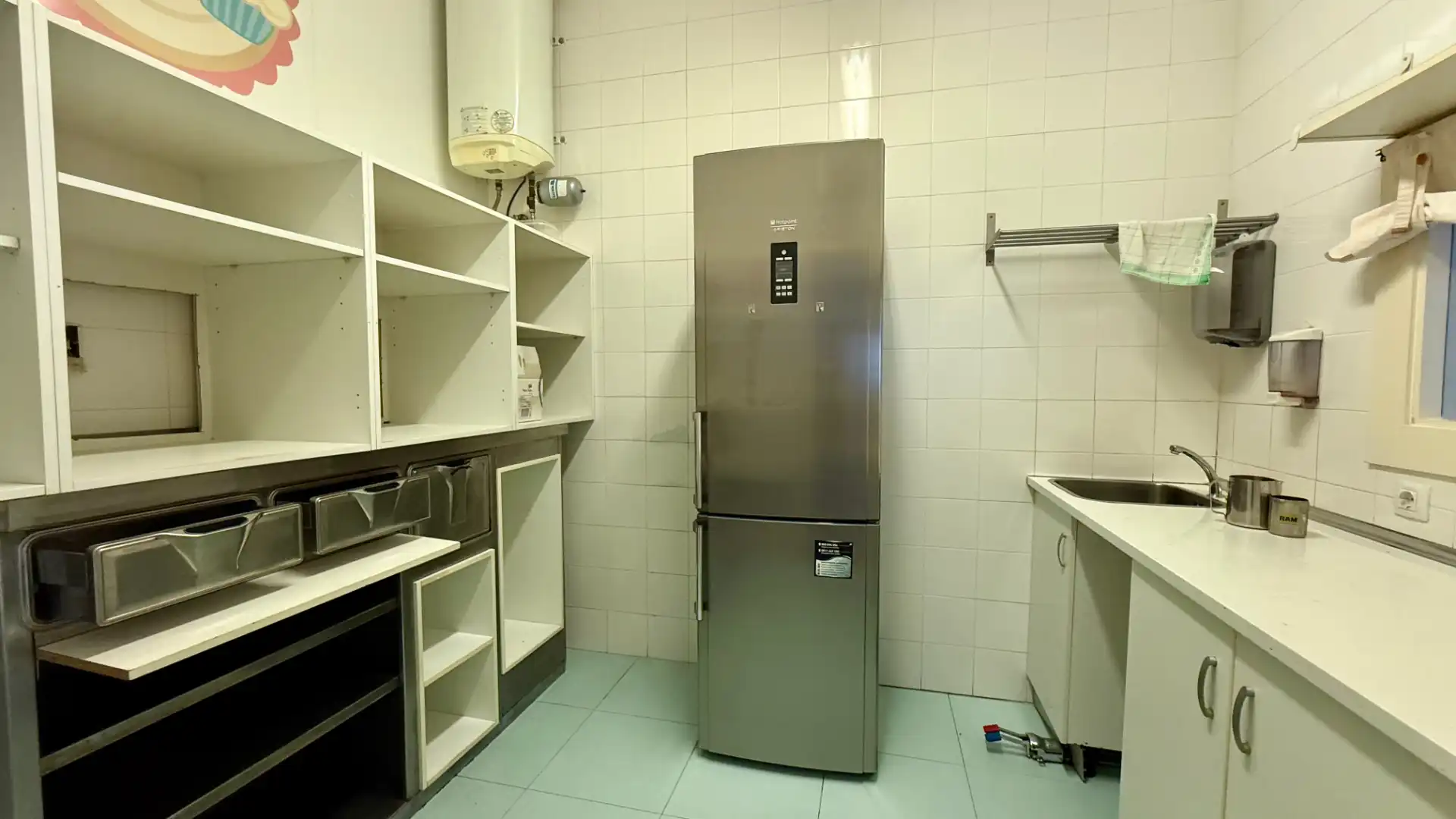 Cocina de Local de alquiler en Portugalete con Amueblado