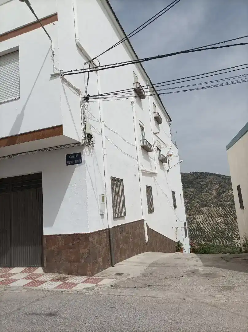 Vista exterior de Casa adosada en venda en Noalejo amb Aire condicionat, Jardí privat i Traster