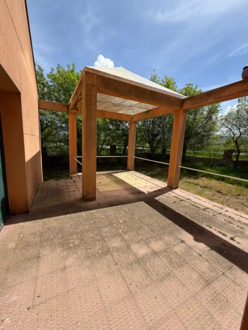 Terrassa de Casa o xalet en venda en Torrecaballeros amb Calefacció, Jardí privat i Terrassa