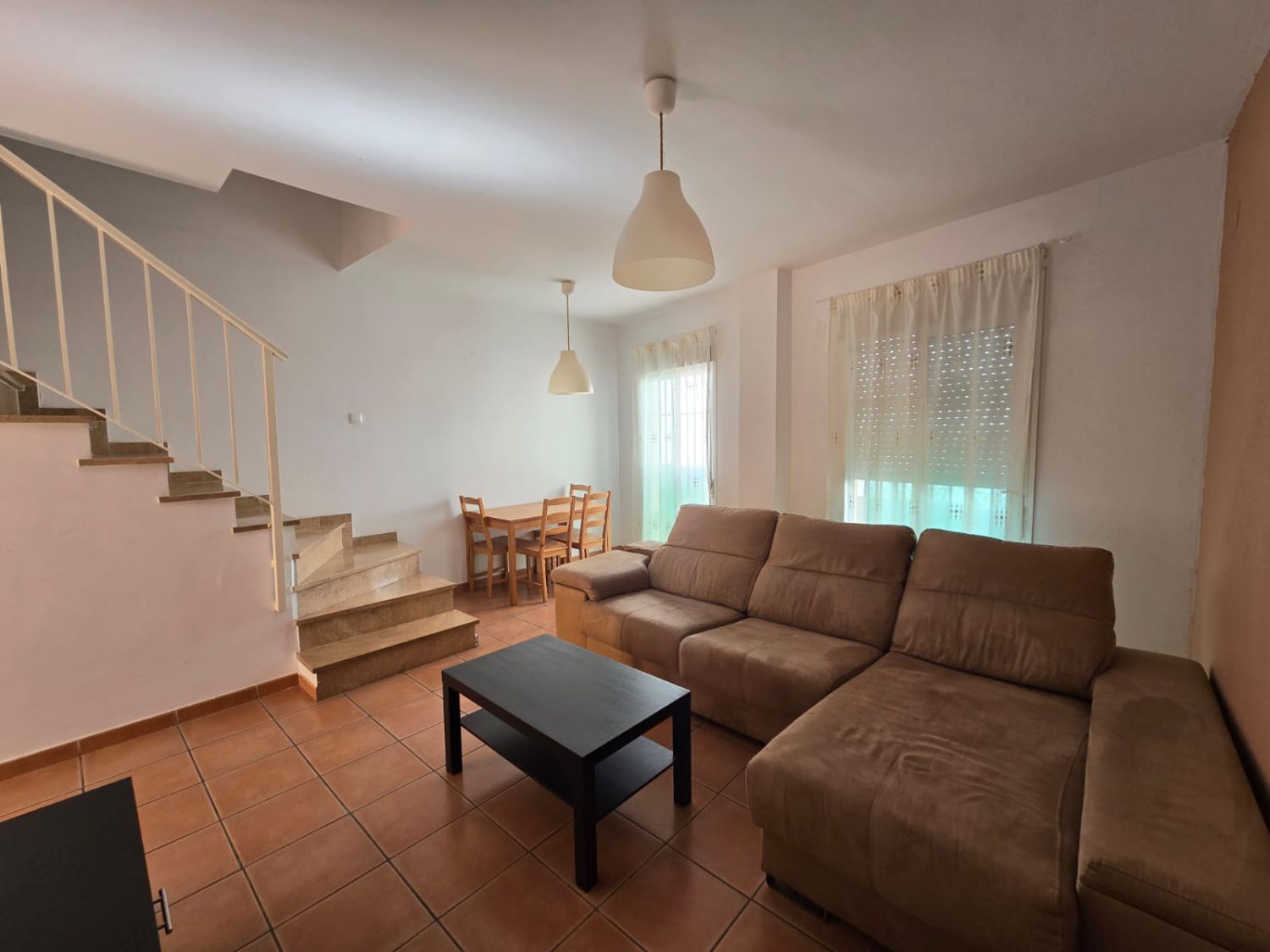 Sala d'estar de Casa o xalet en venda en Alcalá de Guadaira amb Traster