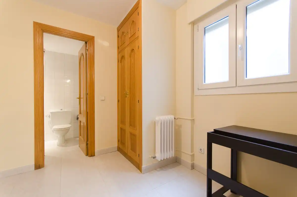 Bedroom of Flat for rent in Madrid  with Air Conditioner, Heating and Terrace