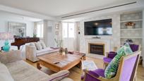 Living room of Flat for sale in  Madrid Capital  with Air Conditioner, Heating and Terrace