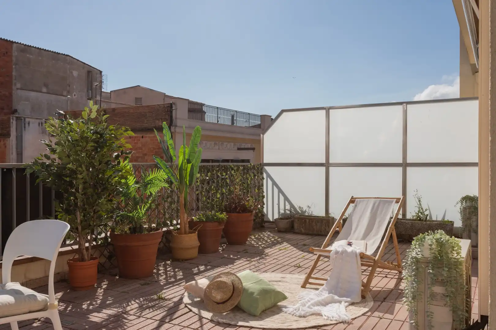 Terrasse von Dachboden zum Verkauf in Girona mit Klimaanlage, Heizung und Terrasse