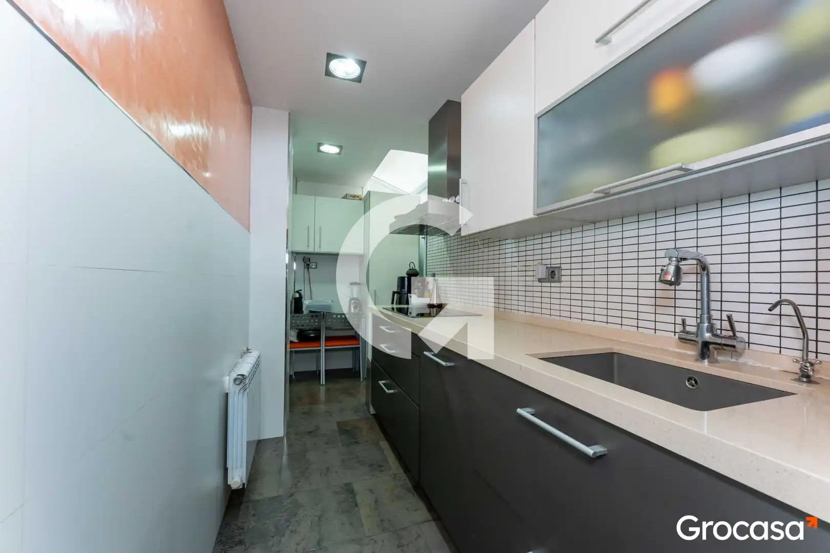 Cocina de Piso en venta en Cornellà de Llobregat con Aire acondicionado, Calefacción y Terraza