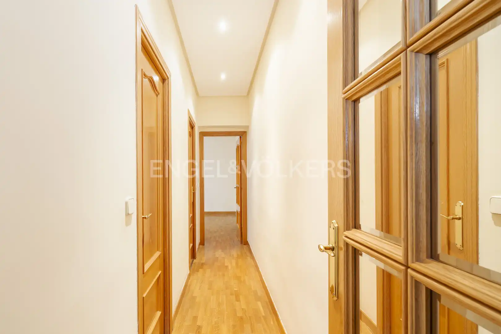 Flat for rent in Madrid  with Air Conditioner, Heating and Parquet flooring