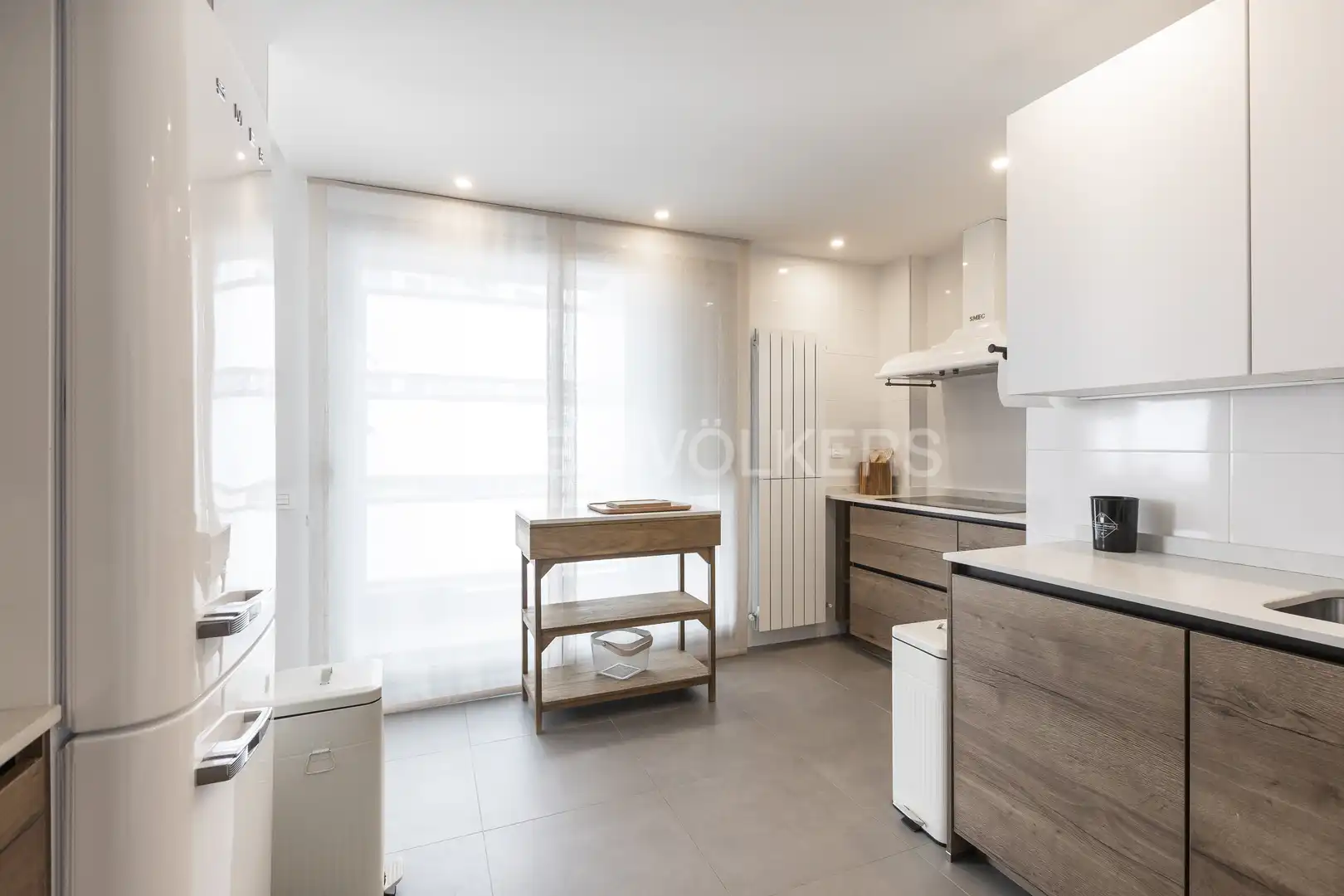 Kitchen of Flat for rent in La Moraleja  with Air Conditioner, Heating and Private garden