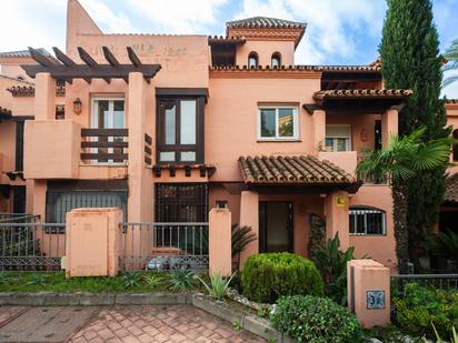 Exterior view of Single-family semi-detached for sale in Marbella  with Air Conditioner, Private garden and Terrace