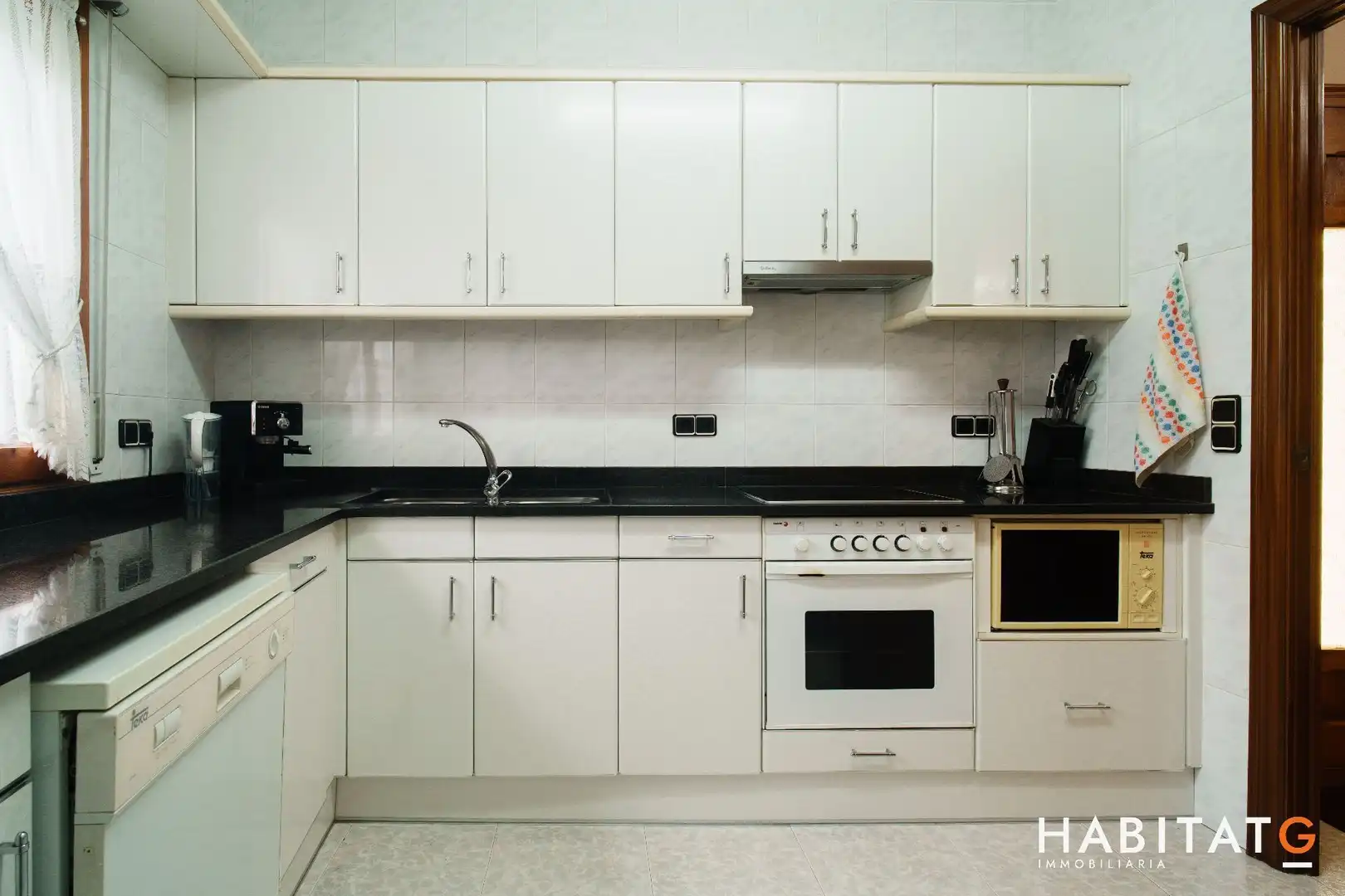 Cocina de Casa o chalet en venta en Ivars d'Urgell con Calefacción, Jardín privado y Terraza