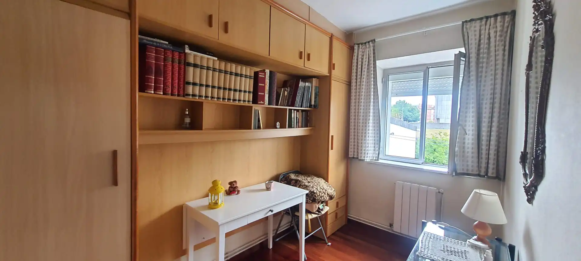 Habitación de Piso en venta en Carballo con Calefacción, Parquet y Amueblado