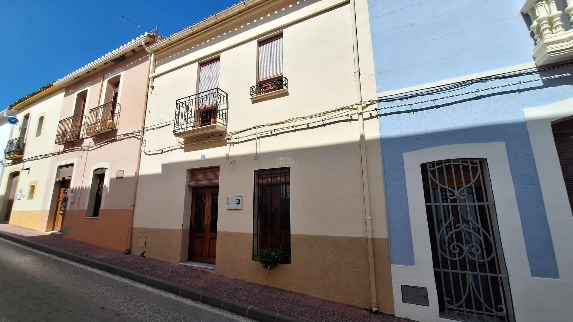 Vista exterior de Casa adosada en venda en Orba amb Aire condicionat, Calefacció i Terrassa