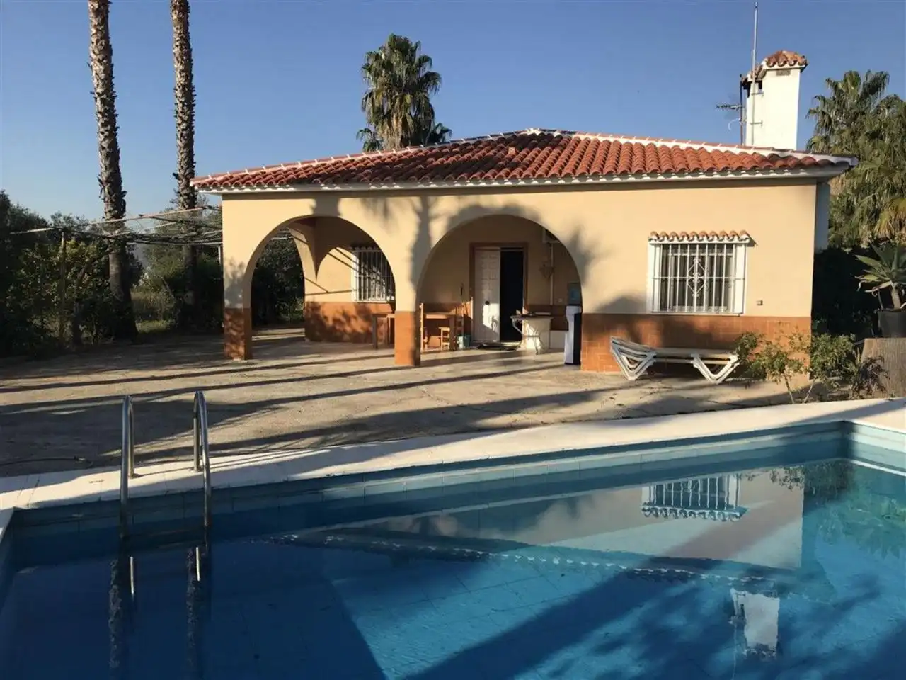 House with pool to rent in Alquería - Torrealquería