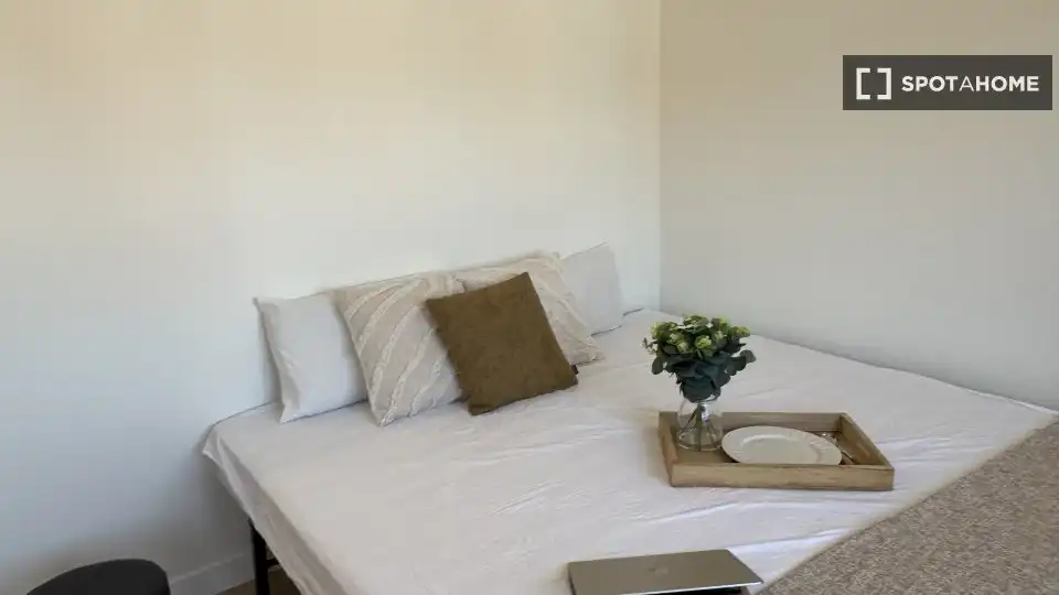 Room in Hispanoamérica - Bernabéu
