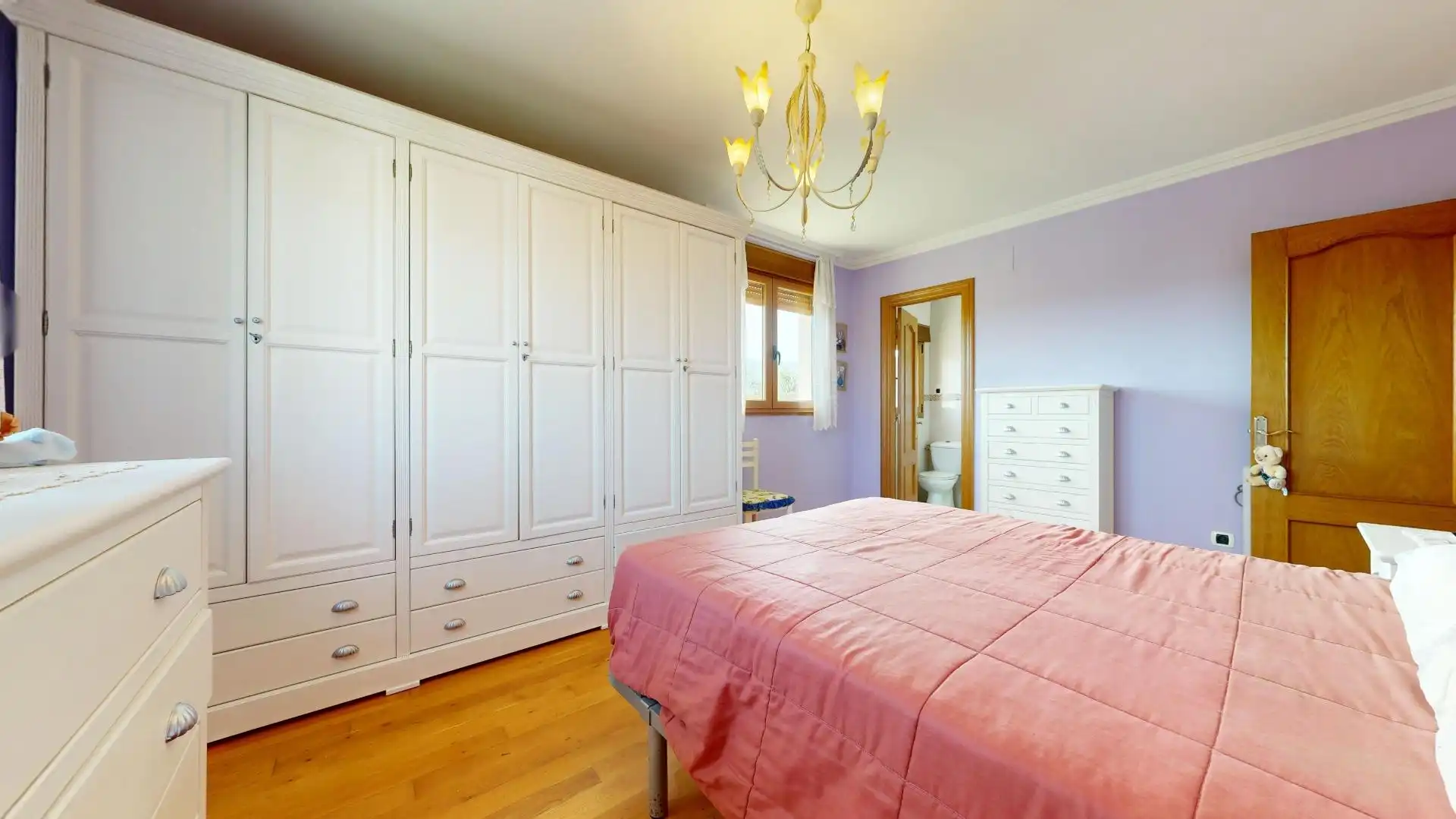 Schlafzimmer von Haus oder Chalet zum Verkauf in Valle de Mena mit Heizung, Privatgarten und Terrasse