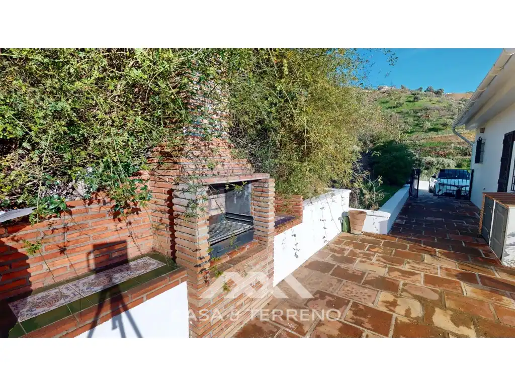 Jardí de Casa o xalet en venda en Rincón de la Victoria amb Aire condicionat, Terrassa i Piscina