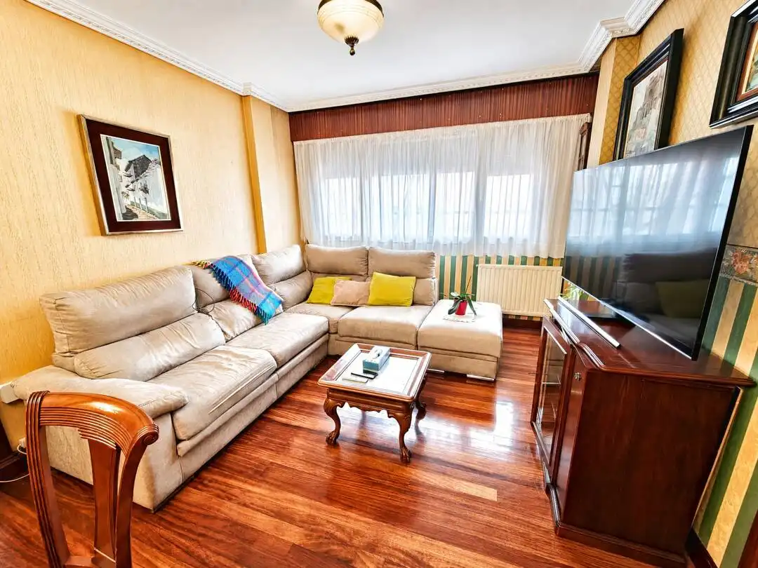 Wohnzimmer von Wohnung zum Verkauf in Santurtzi  mit Heizung, Abstellraum und Alarm