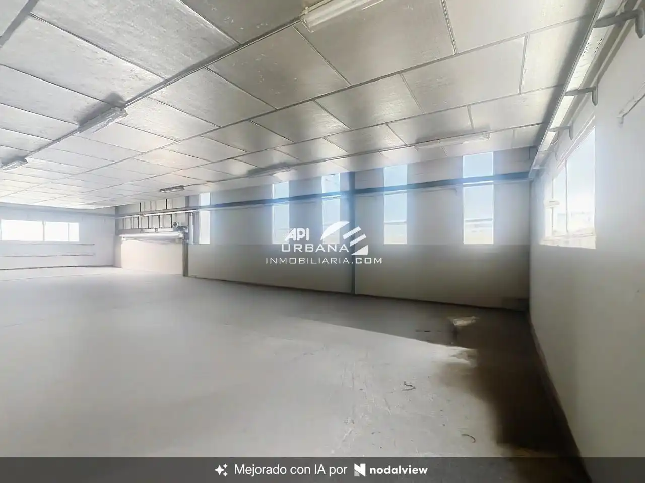 Nave industrial en venta en Lucena