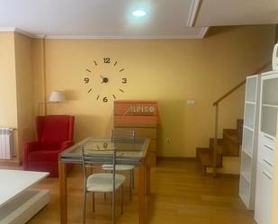 Living room of Duplex to rent in Ourense Capital   with Heating, Parquet flooring and Furnished