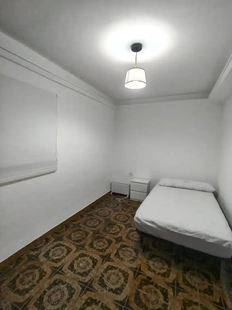Bedroom of Flat for rent in Granada  with Furnished, Washing machine and Microwave