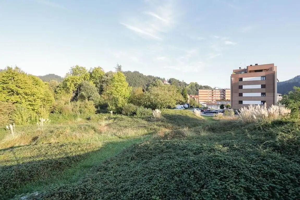 Residential land for sale in Ugao- Miraballes, imagen 2