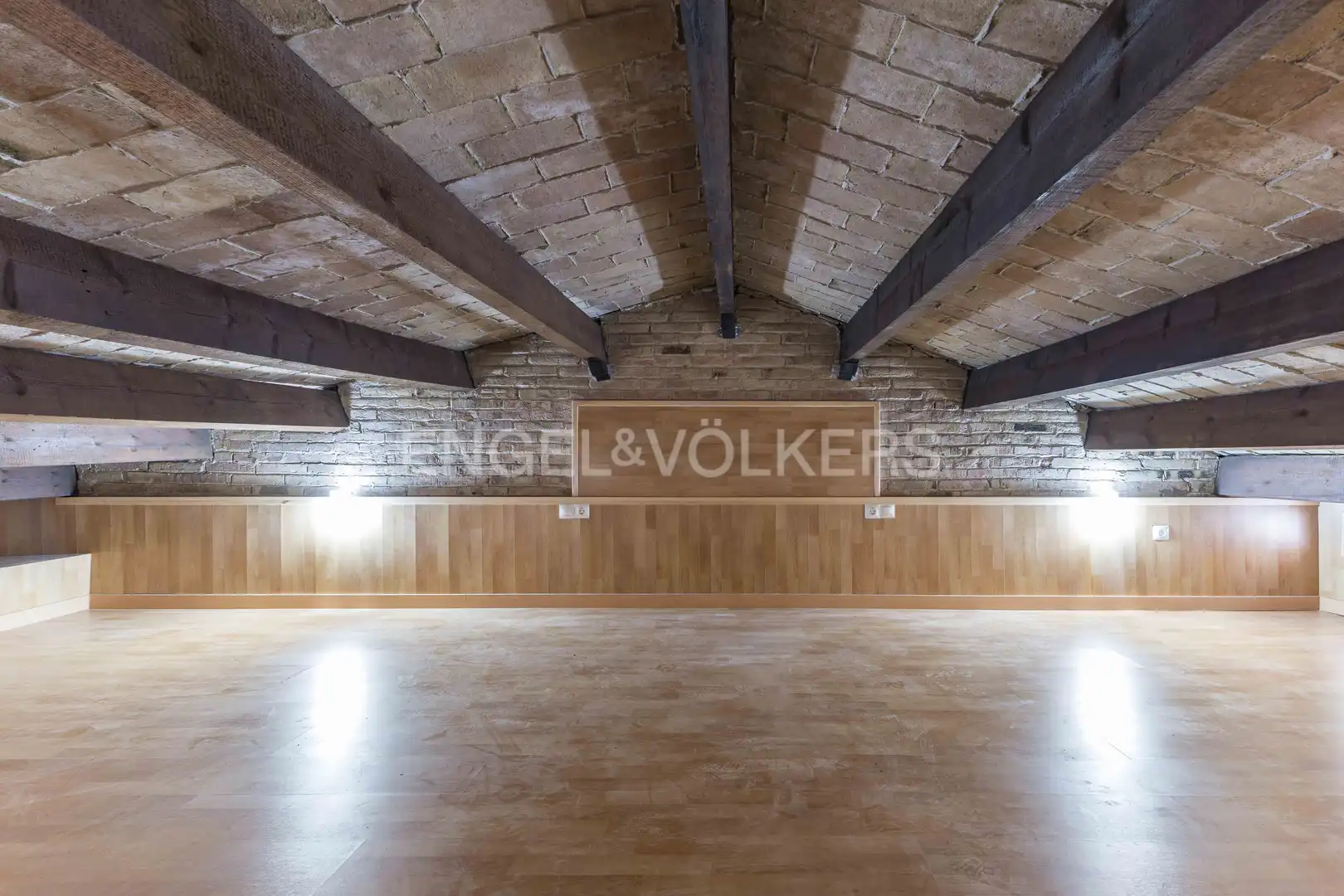 Casa o chalet en venta en El Prat de Llobregat con Aire acondicionado, Calefacción y Jardín privado