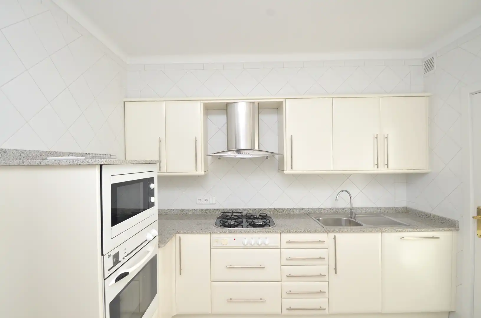 Cocina de Dúplex en venta en  Palma de Mallorca con Aire acondicionado, Parquet y Terraza