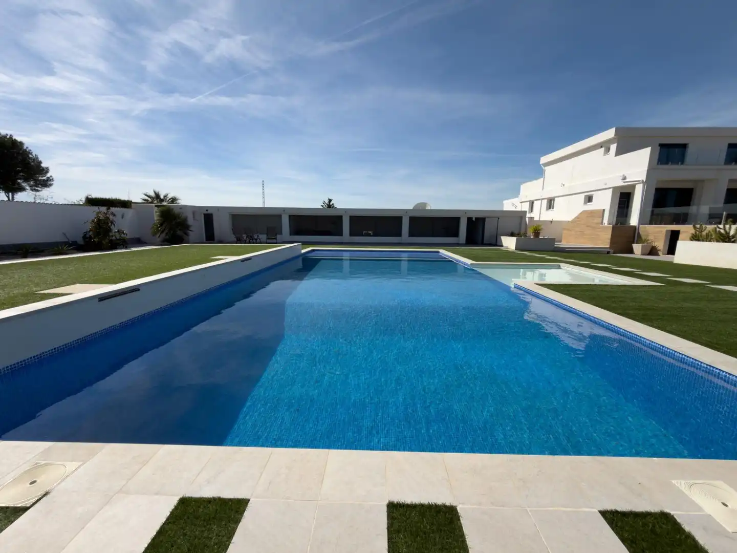 Piscina de Casa o xalet en venda en Los Montesinos amb Aire condicionat, Calefacció i Jardí privat