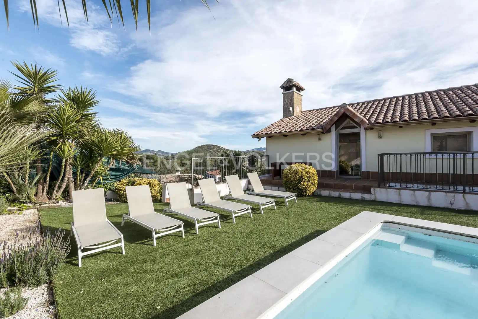 Vista exterior de Casa o chalet de alquiler en Olivella con Aire acondicionado, Calefacción y Jardín privado