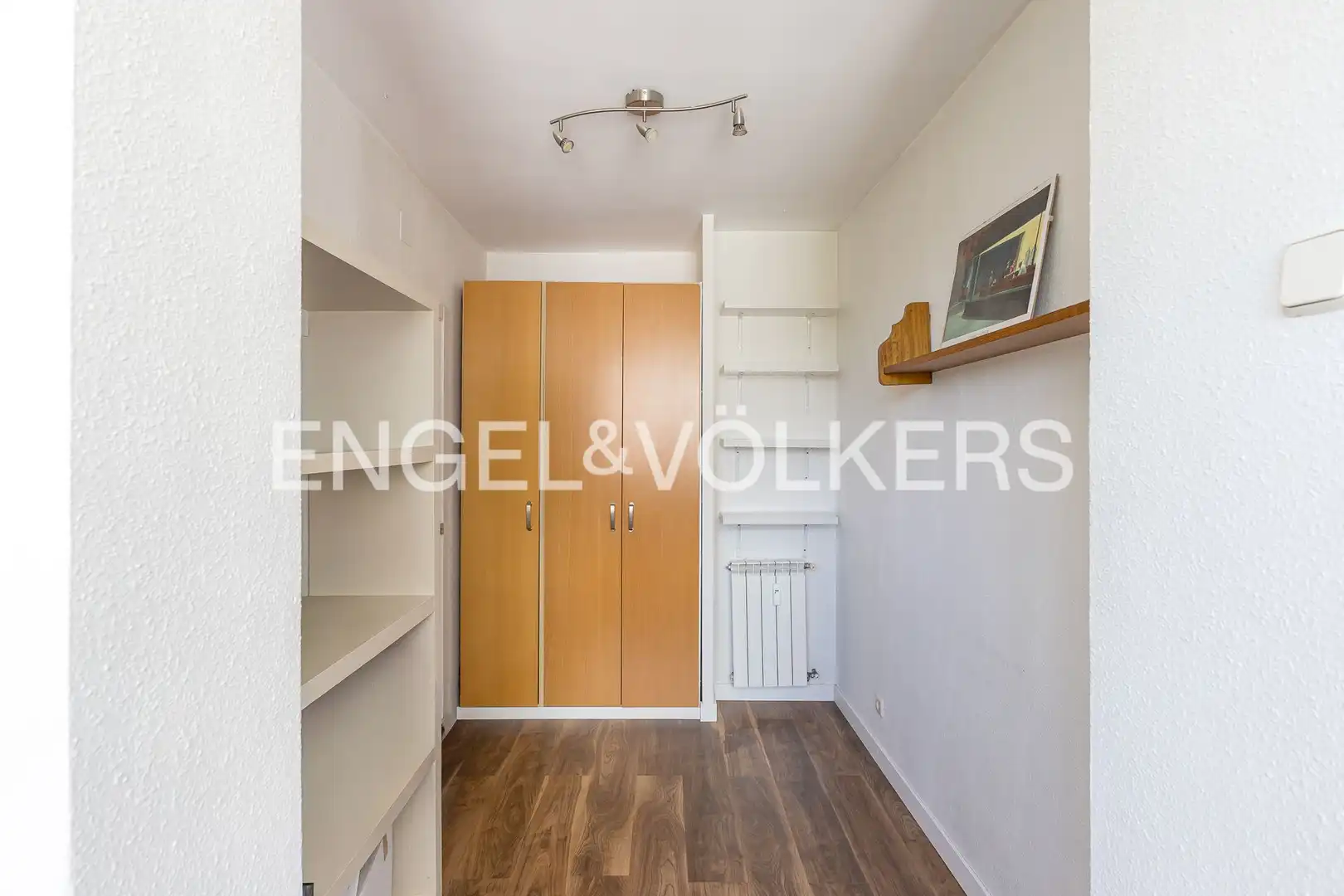 Flat for sale in Madrid  with Air Conditioner and Heating