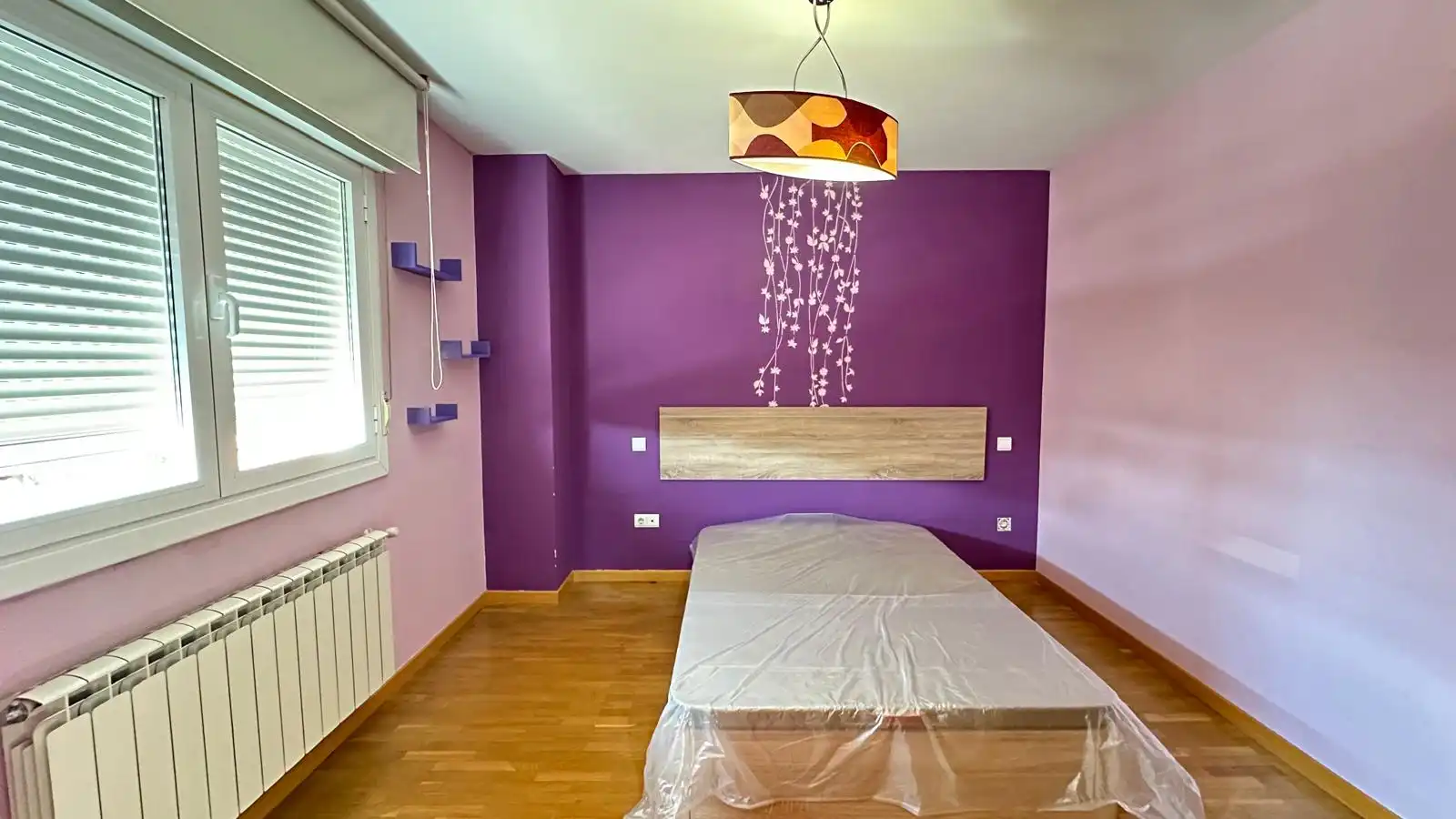 Dormitori de Casa adosada en venda en Revillarruz amb Calefacció, Jardí privat i Parquet