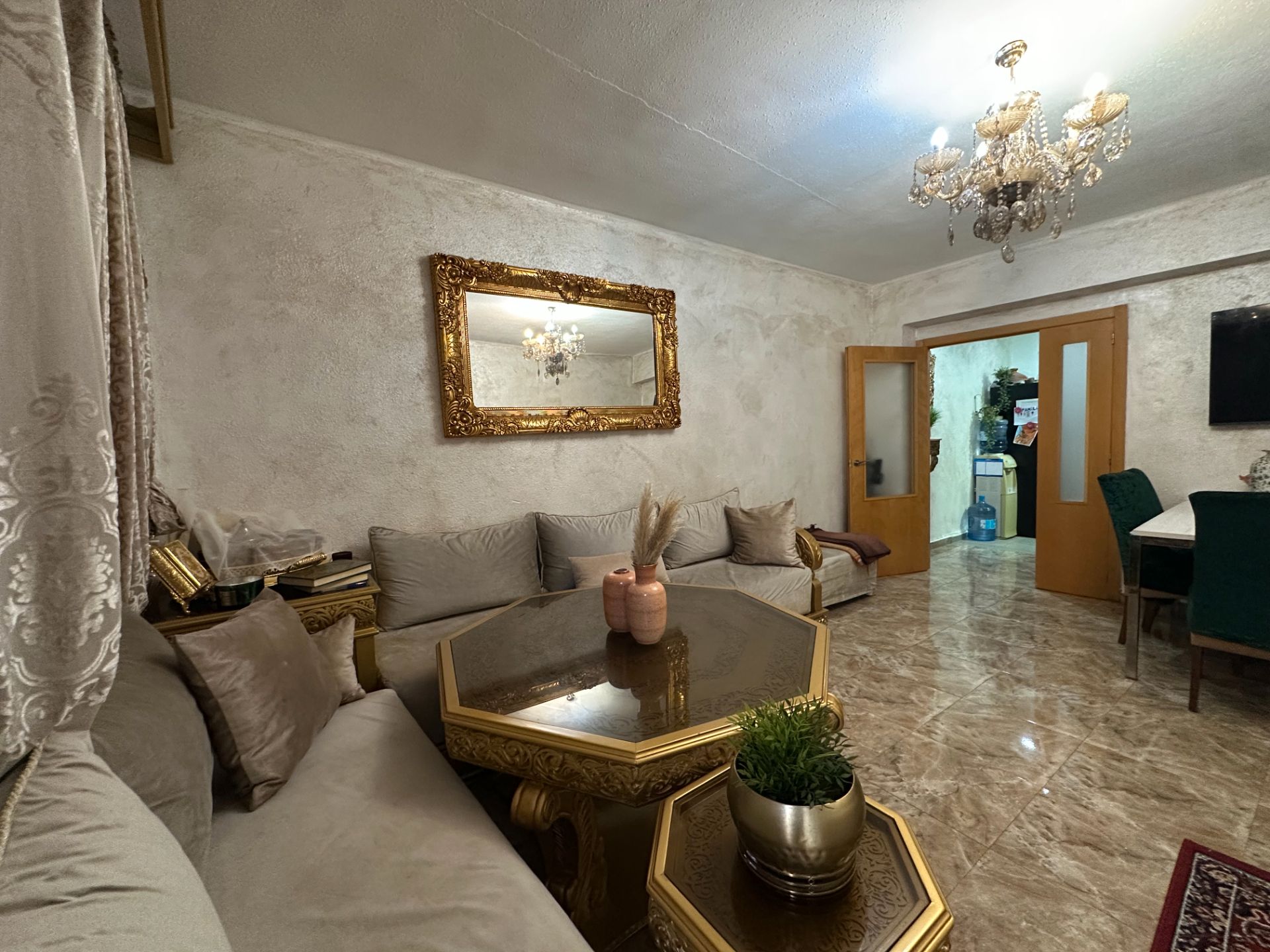 Sala d'estar de Pis en venda en Castellón de la Plana / Castelló de la Plana amb Moblat i Balcó