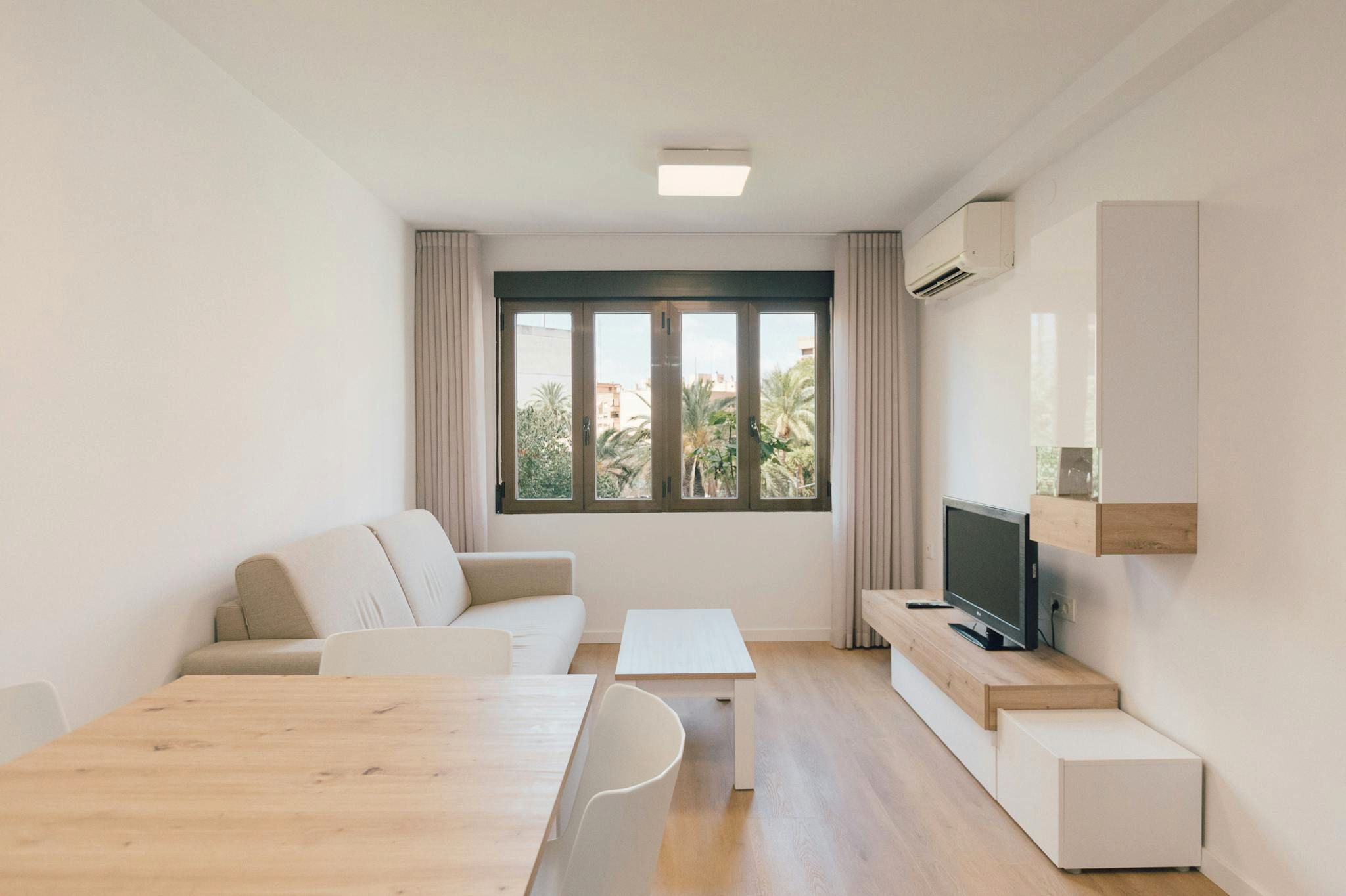 Sala de estar de Piso de alquiler en  Valencia Capital con Aire acondicionado, Calefacción y Amueblado