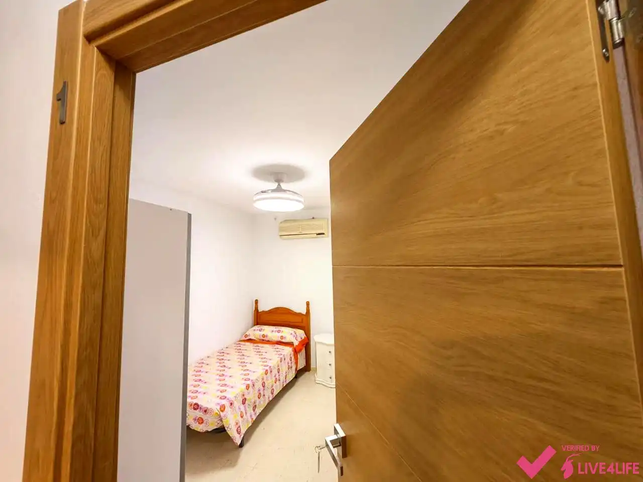 Schlafzimmer von Wohnung zur Miete in Sevilla mit Klimaanlage, Möbliert und Internet
