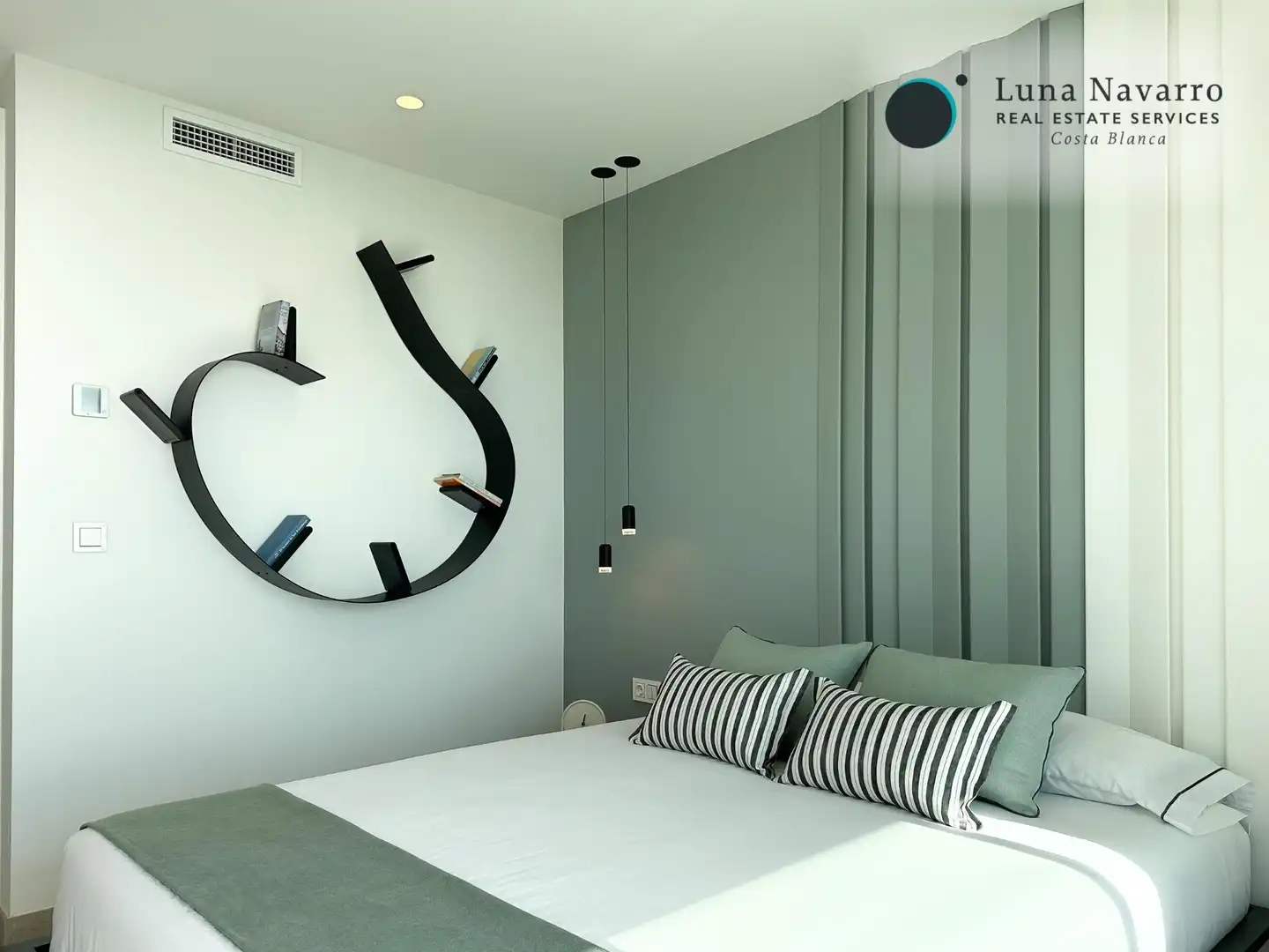 Detached house with pool for sale in Calle Media, imagen 22