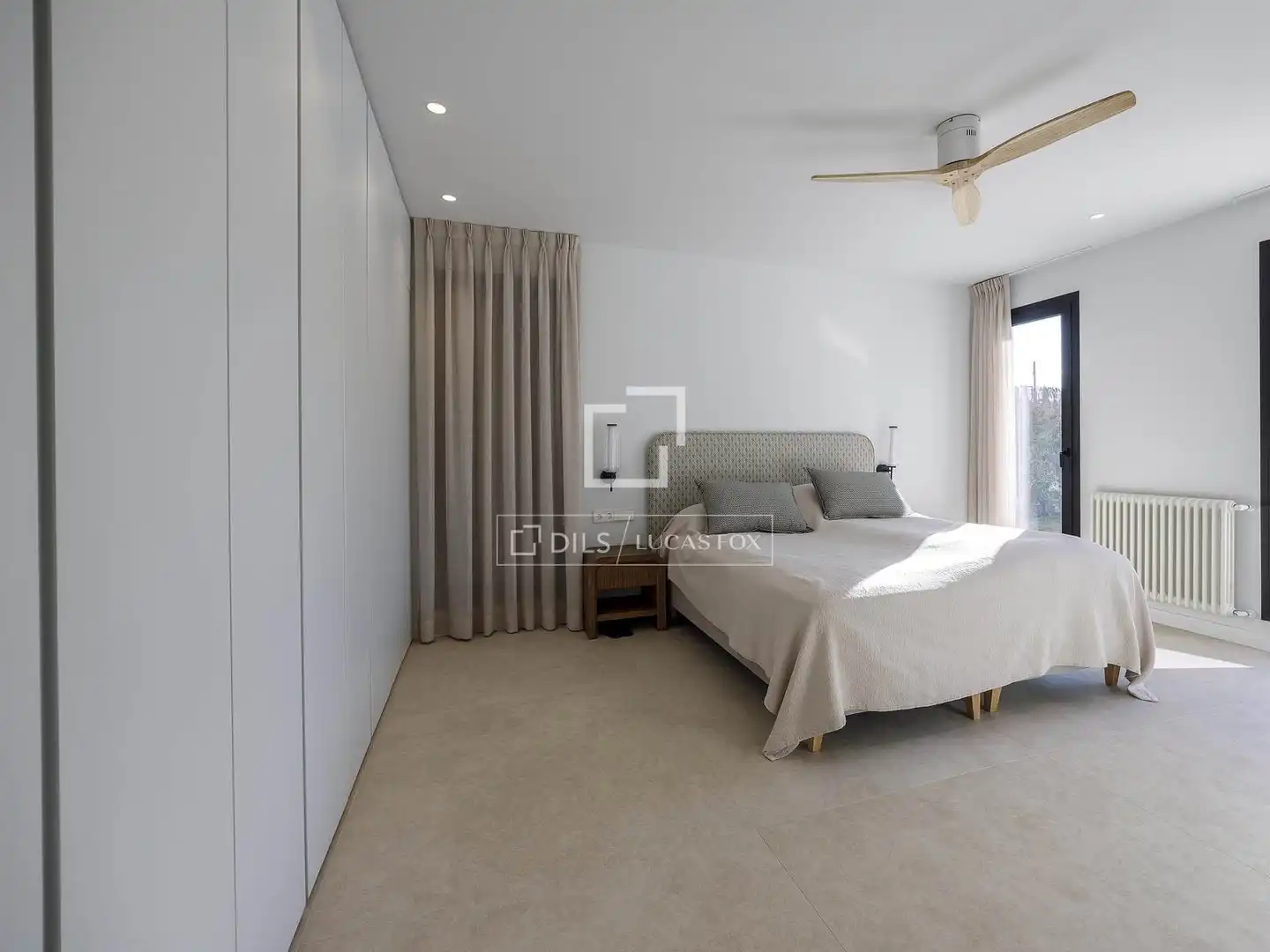 Habitación de Casa o chalet en venta en L'Eliana con Aire acondicionado, Calefacción y Jardín privado