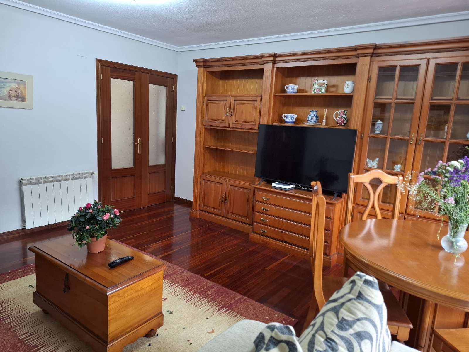 Wohnzimmer von Wohnungen zur untervermieten in Suances mit Klimaanlage, Terrasse und Möbliert