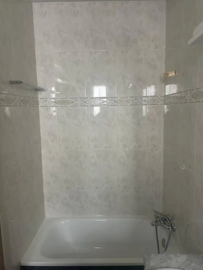 Baño de Piso en venta en Lleida con Calefacción, Parquet y Amueblado