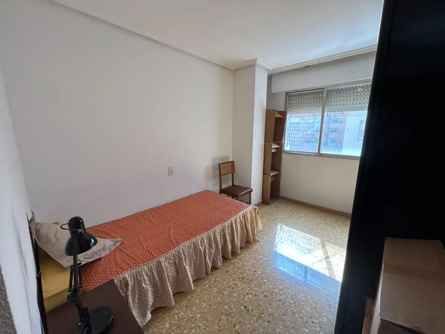 Habitación de Piso en venta en Castellón de la Plana / Castelló de la Plana con Balcón