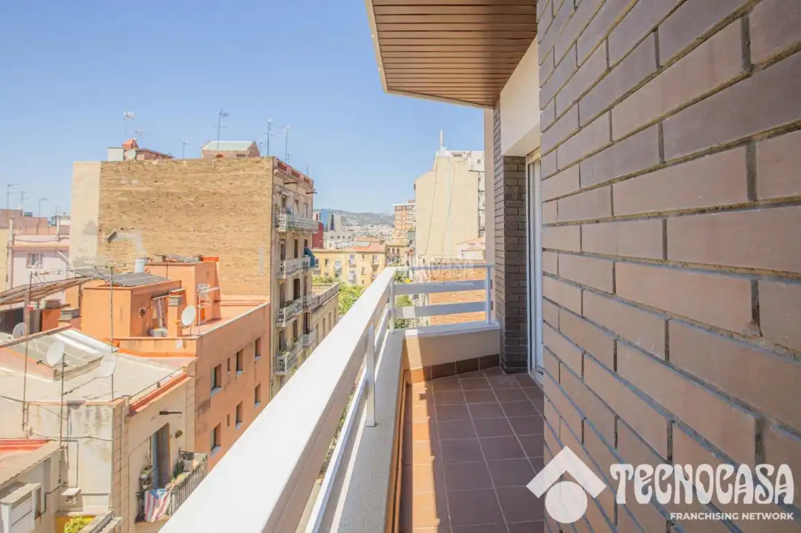 Piso en venta en Carrer del Consell de Cent, Hostafrancs