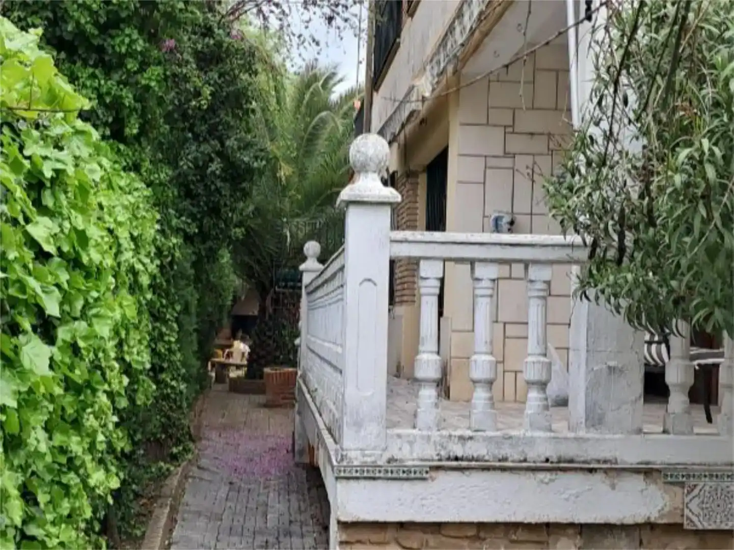 Terrassa de Casa o xalet en venda en Baeza amb Jardí privat, Piscina i Moblat
