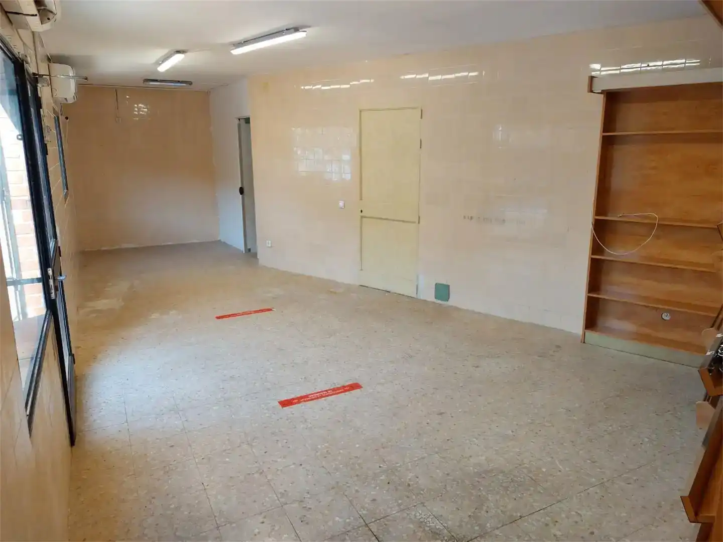 Local de lloguer a Calle de Alfonso Rodríguez Castelao, 26, Peñagrande