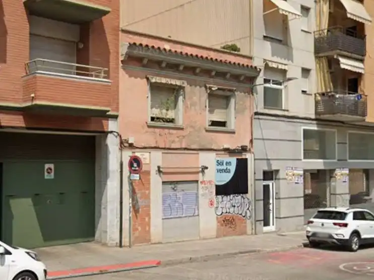Vista exterior de Residencial en venta en Sabadell