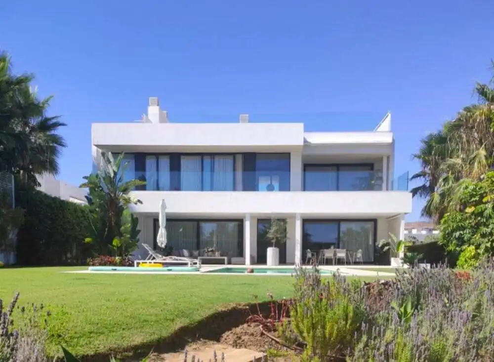 Garden of Houses for sale in Estepona  with Air Conditioner, Private garden and Terrace