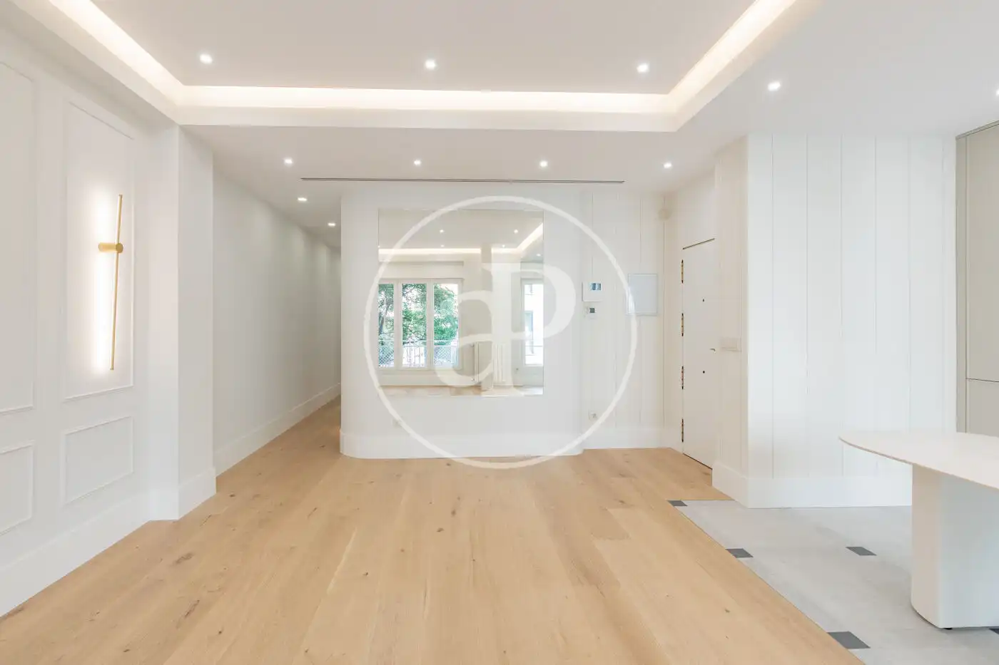 Flat for sale in Madrid  with Air Conditioner and Heating