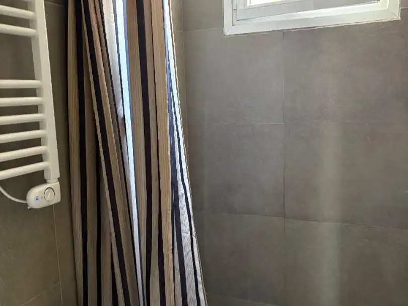 Badezimmer von Geschaftsraum zum Verkauf in Marratxí mit Klimaanlage, Heizung und Möbliert