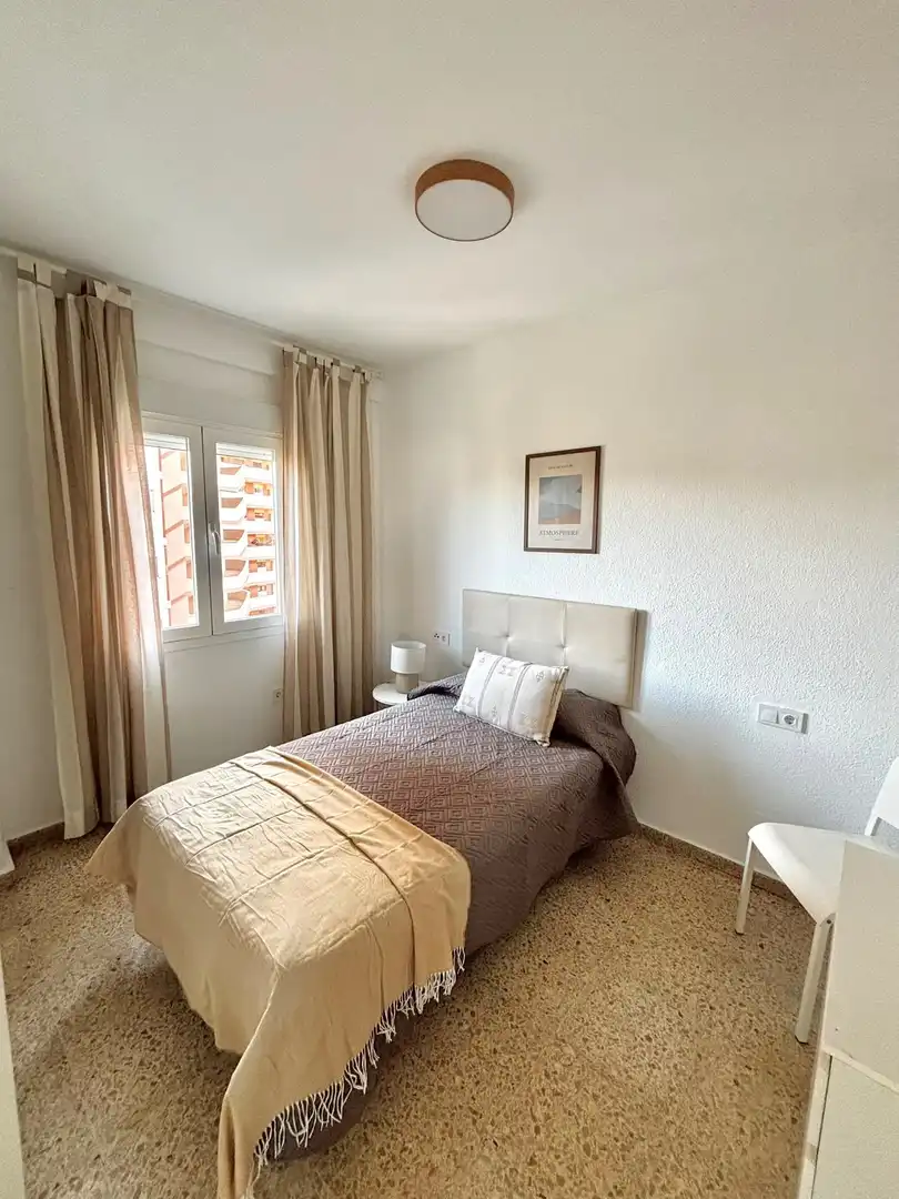Schlafzimmer von Wohnungen zur Miete in Marbella mit Terrasse, Möbliert und Gemeinschaftspool