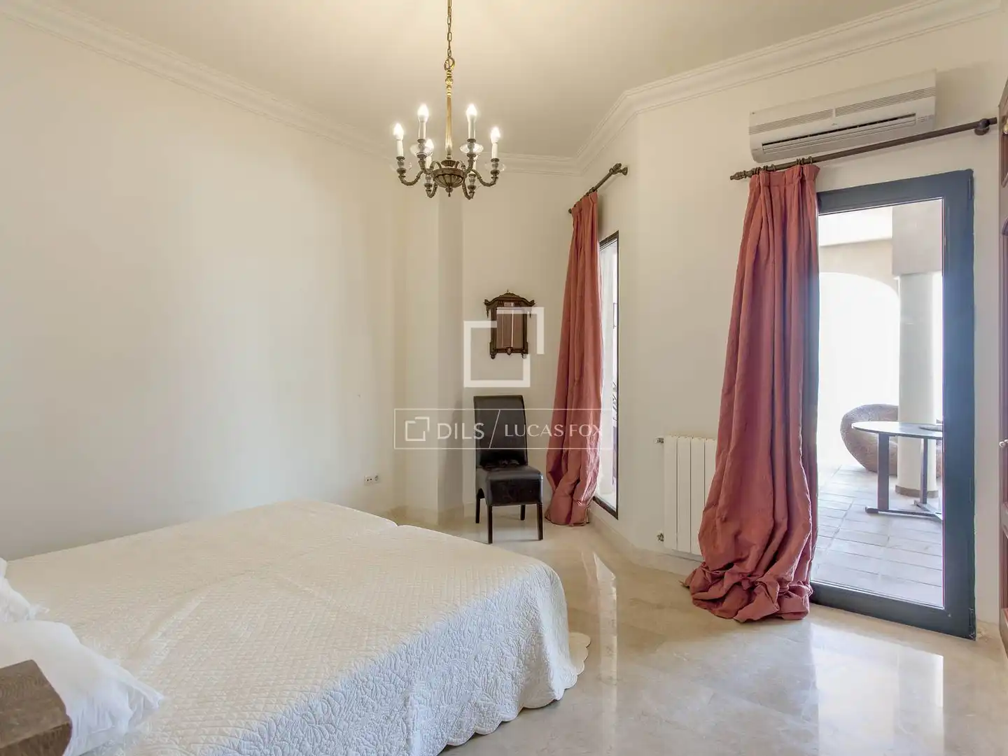 Habitación de Casa o chalet en venta en Cullera con Aire acondicionado, Jardín privado y Piscina