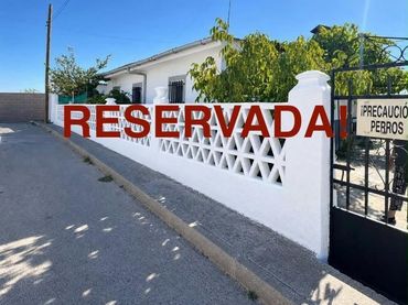 Casa con piscina en venta en El Viso de San Juan